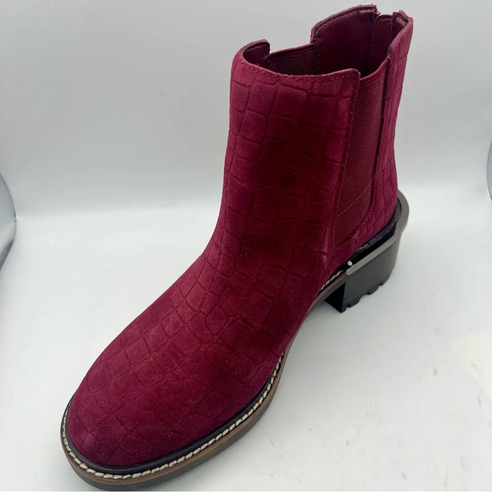 Vince Camuto Kelivena Sz 8 W WIDE EU 38.5 Women's Suede Chelsea Boot Fired Brick - Picture 1 of 9